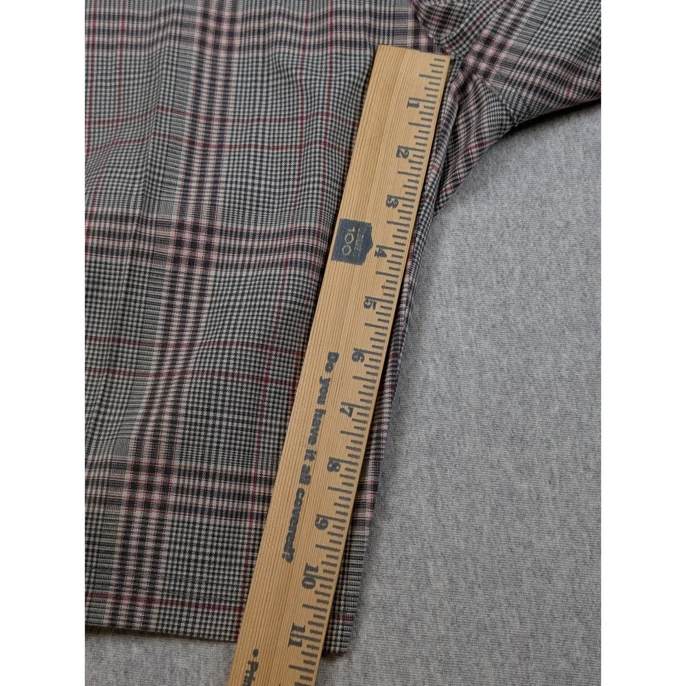TravisMathew Mens Glen Plaid Golf Shorts Grey Red Size 34 Stretch Performance
